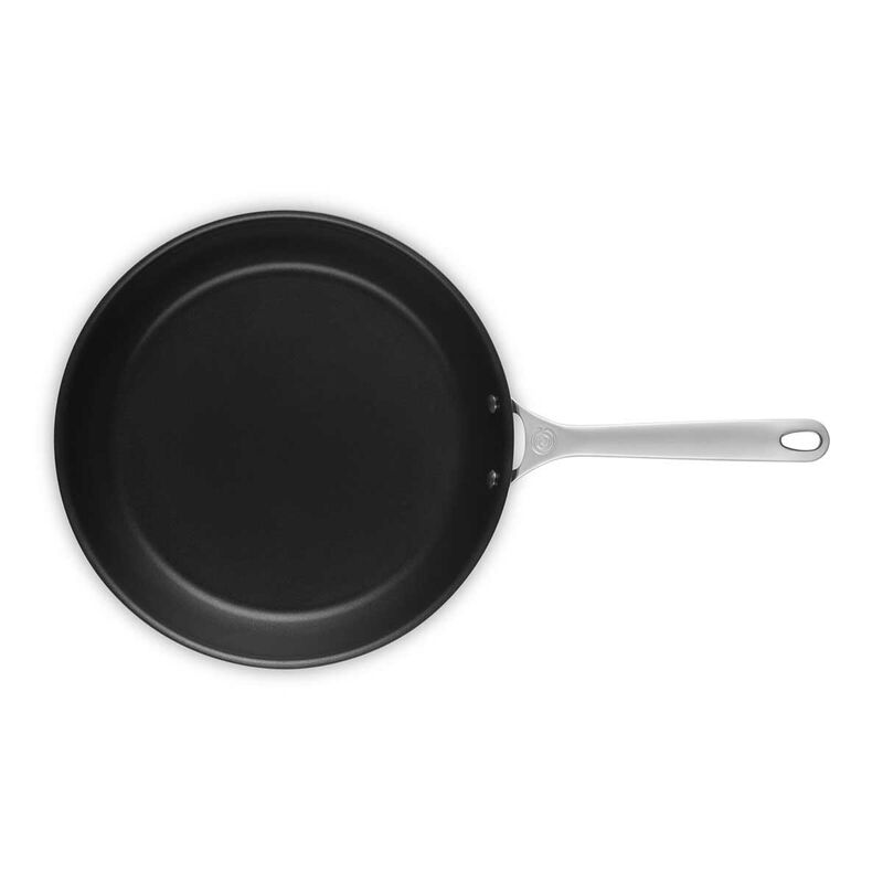 Le Creuset Signature Stainless Steel Shallow Non-stick Frying Pan 30cm image number 2